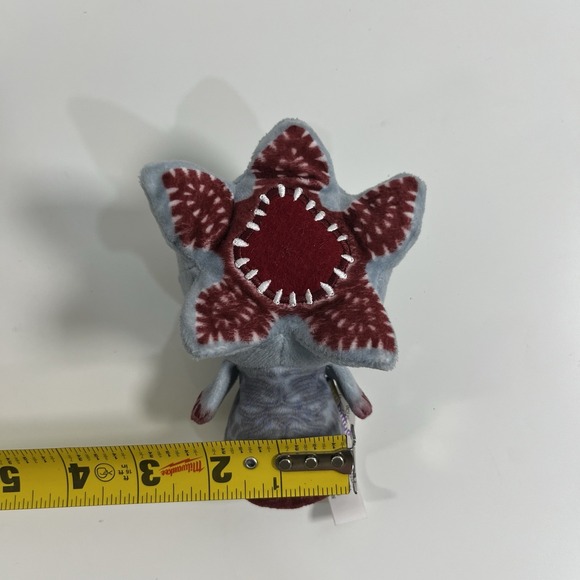 Hallmark Itty Bittys Demogorgon Monster (Netflix: Stranger Things) Plush 5" Used - Picture 4 of 4